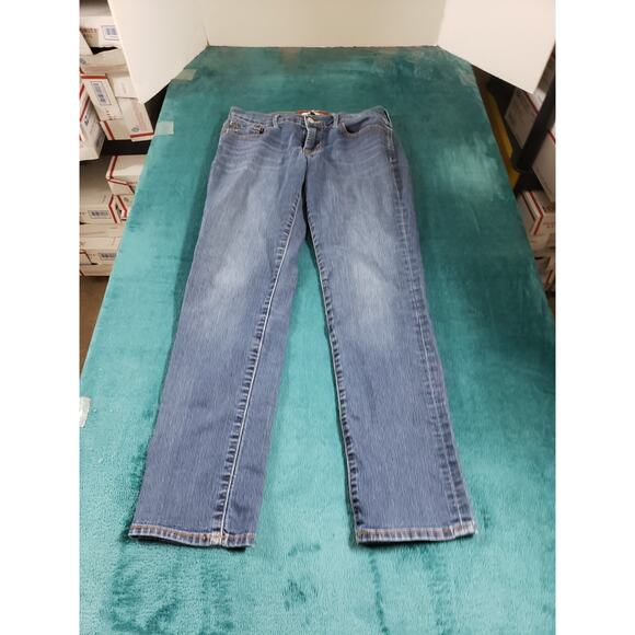Lucky Brand Jeans Size 2 Womens Blue Stretch Medium Wash Mid Rise Sweet Straight - Picture 1 of 14